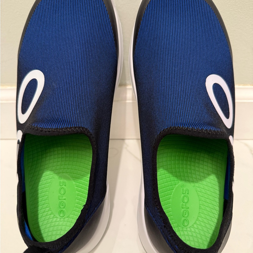 New Men’s OOFOS - Picture 3 of 13